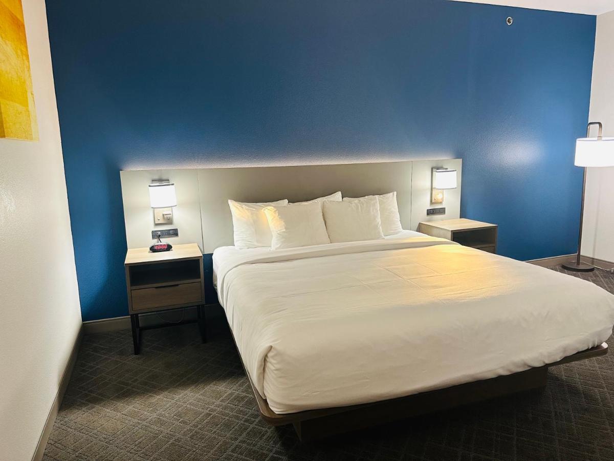 Comfort Inn & Suites Wylie Exterior photo